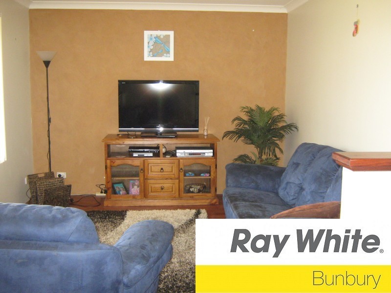 15 Glenfield Drive, Australind WA 6233