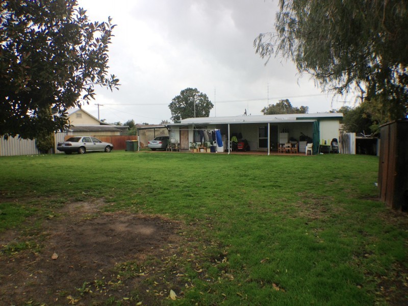 11 Camfield Street, Eaton WA 6232