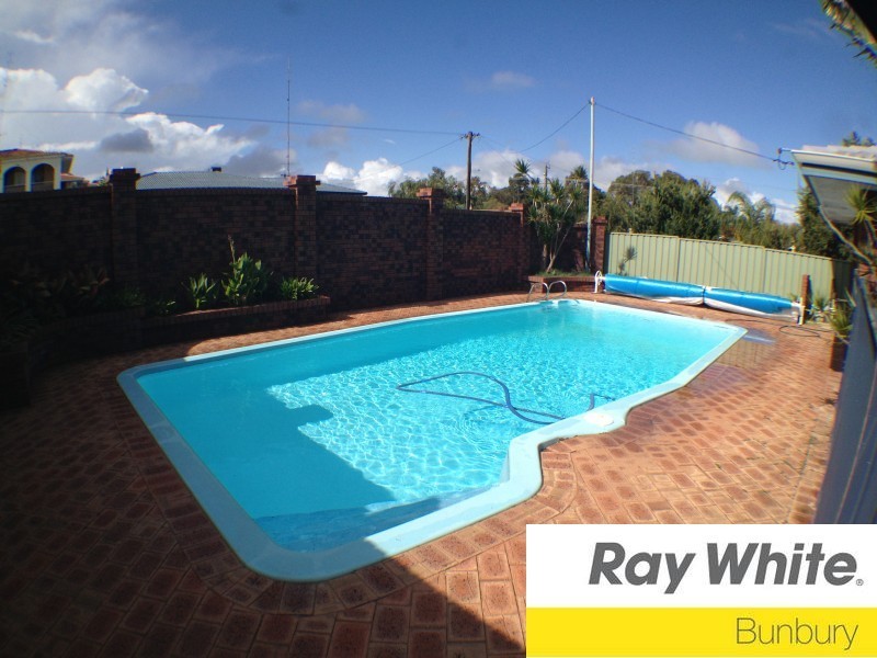 27 Tilley Crescent, East Bunbury WA 6230