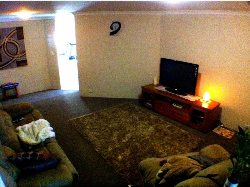 6 Hertford Elbow, College Grove WA 6230