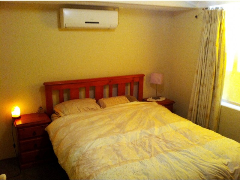 6 Hertford Elbow, College Grove WA 6230