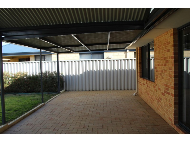 16 Lewana Approach, Dalyellup WA 6230