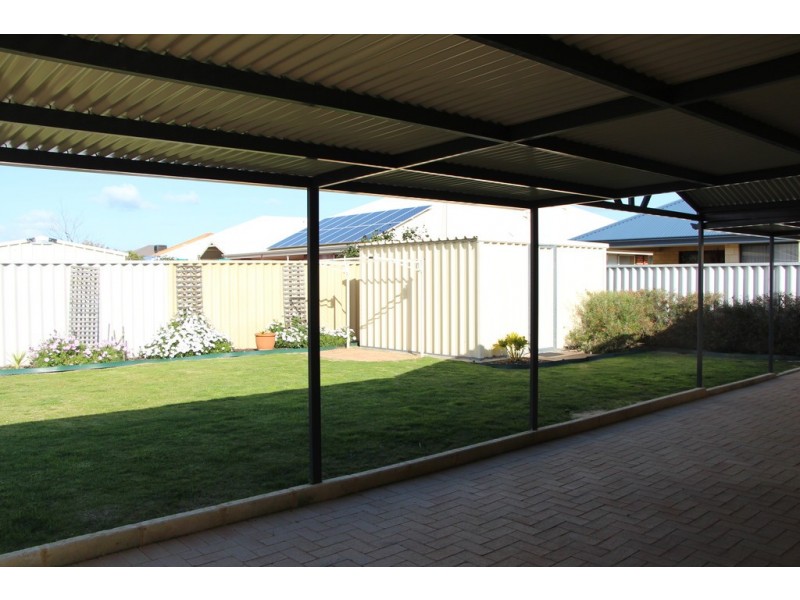 16 Lewana Approach, Dalyellup WA 6230