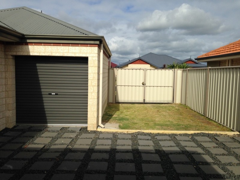 11 Malachite Drive, Australind WA 6233