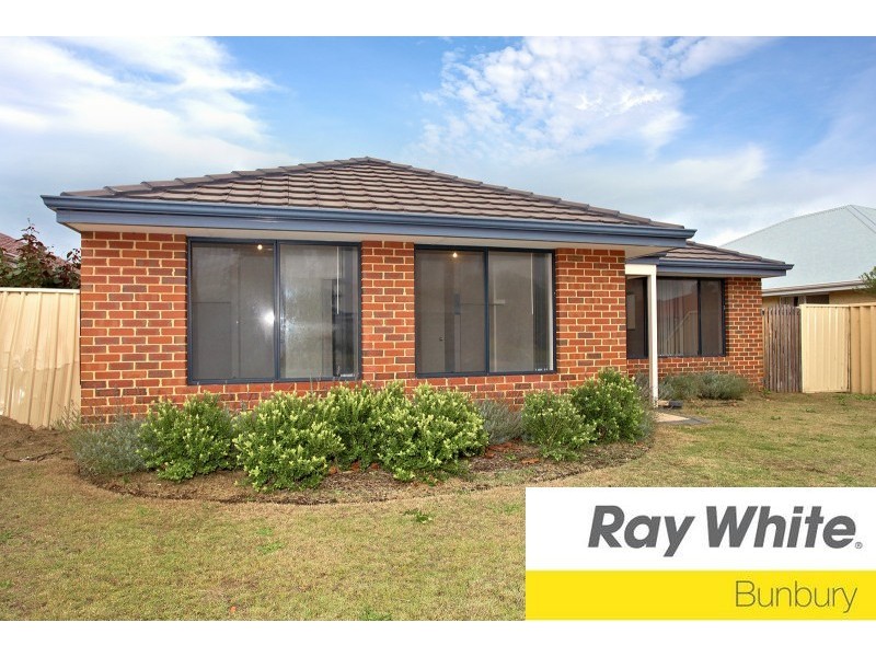 16 Yeid Street, Dalyellup WA 6230