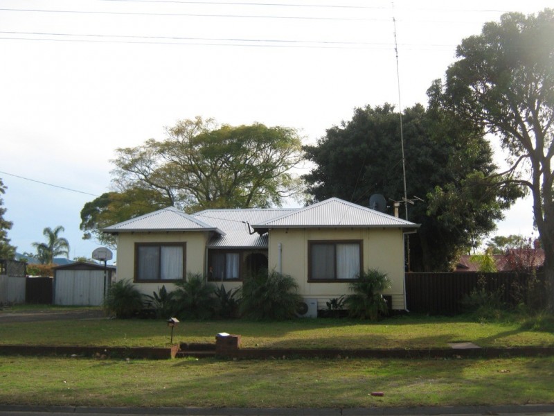 46 Nuytsia Avenue, Carey Park WA 6230