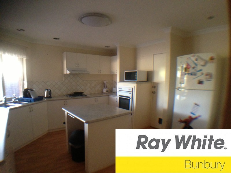 2 Falabella Court, Eaton WA 6232