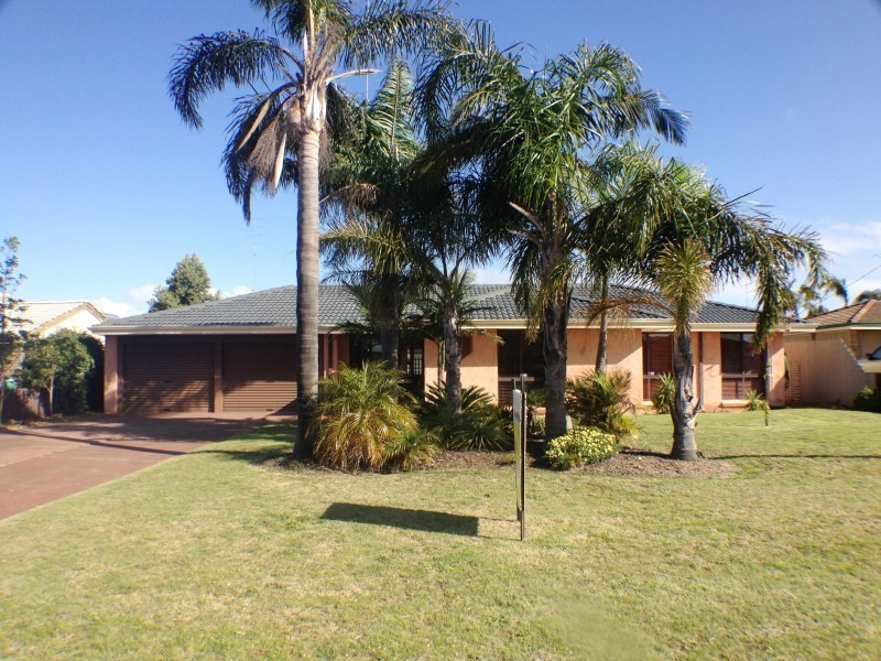 25 Webber Street, Carey Park WA 6230