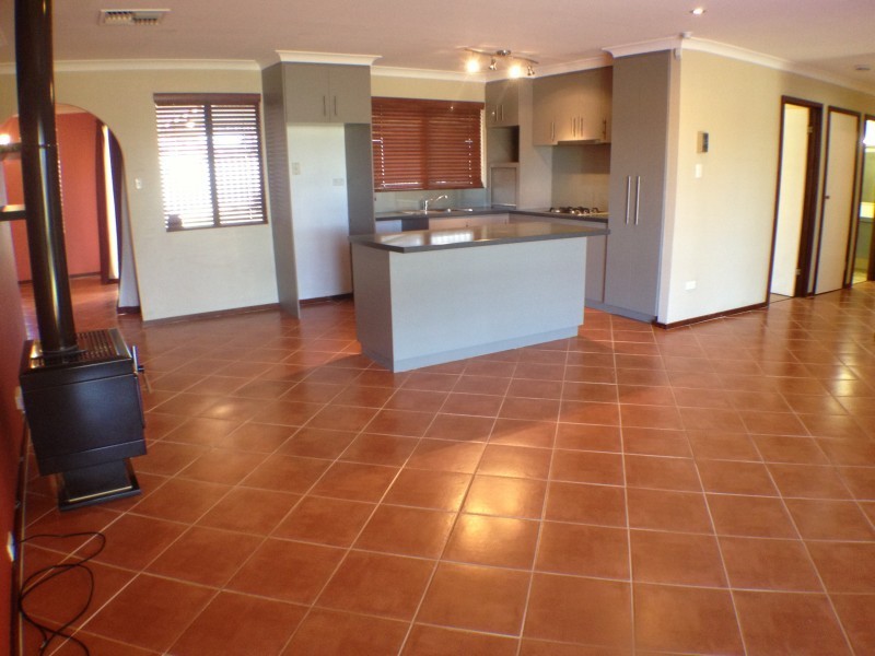 25 Webber Street, Carey Park WA 6230