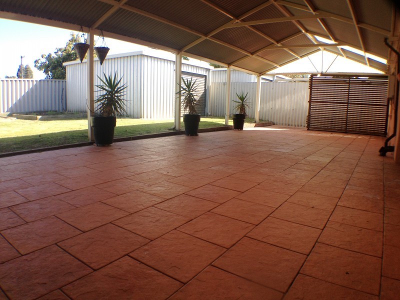 25 Webber Street, Carey Park WA 6230