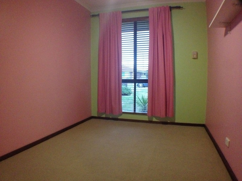 25 Webber Street, Carey Park WA 6230