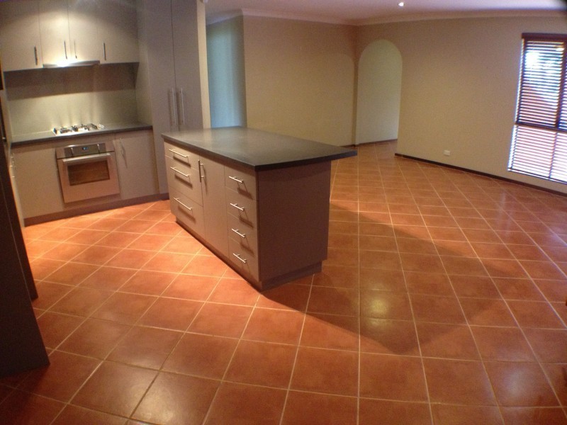 25 Webber Street, Carey Park WA 6230