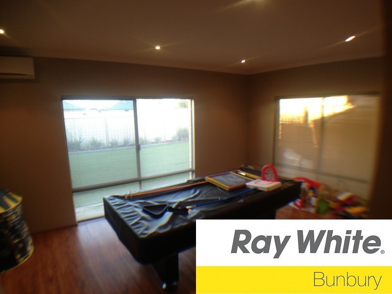 13 Golden Beryl Avenue, Australind WA 6233