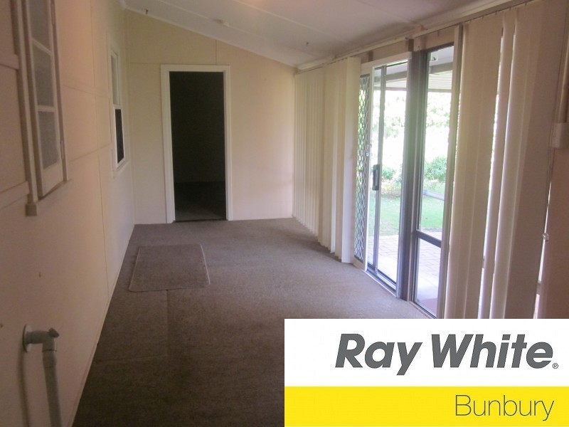 16 King Road, East Bunbury WA 6230