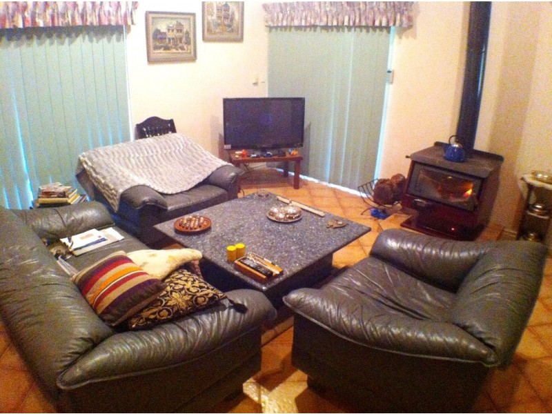 9 Feast Place, Leschenault WA 6233