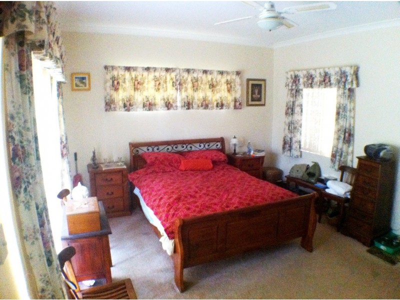 9 Feast Place, Leschenault WA 6233