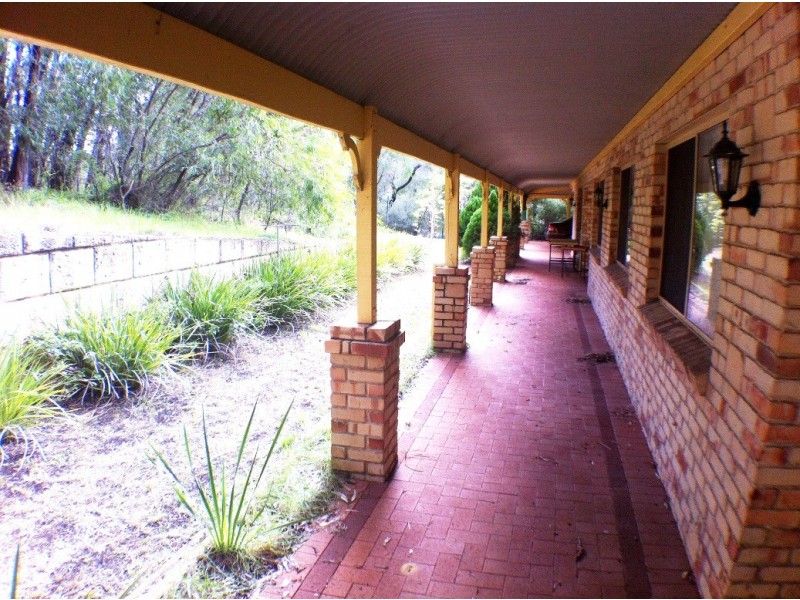 9 Feast Place, Leschenault WA 6233
