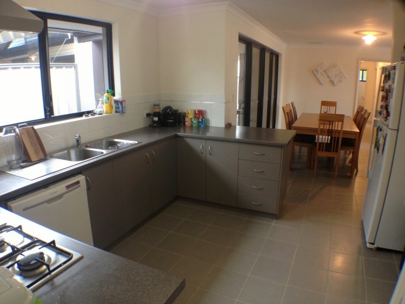 11C Elmbank Close, South Bunbury WA 6230