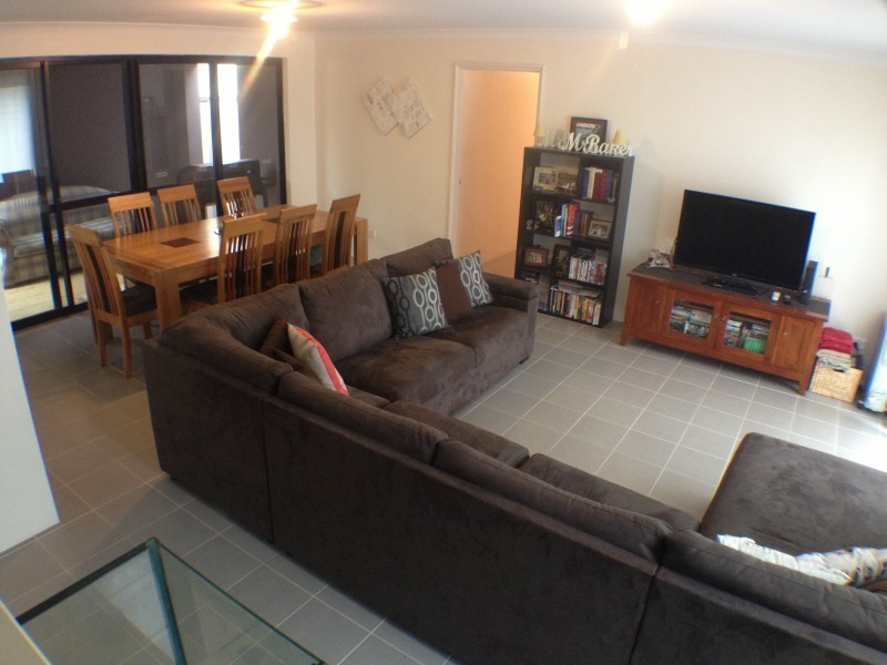 11C Elmbank Close, South Bunbury WA 6230