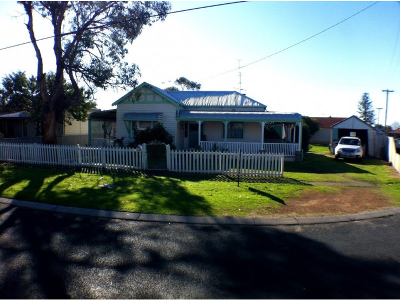 51 Charles Street, Bunbury WA 6230