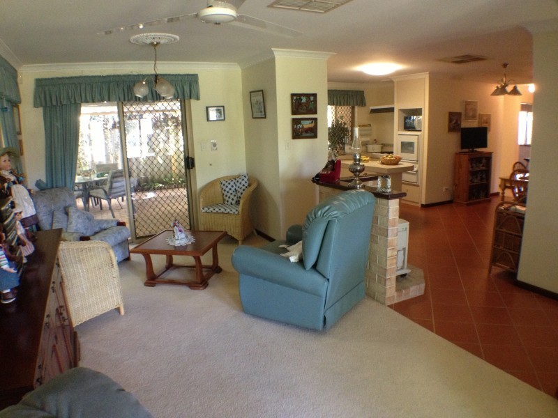 18 Shenton Street, East Bunbury WA 6230