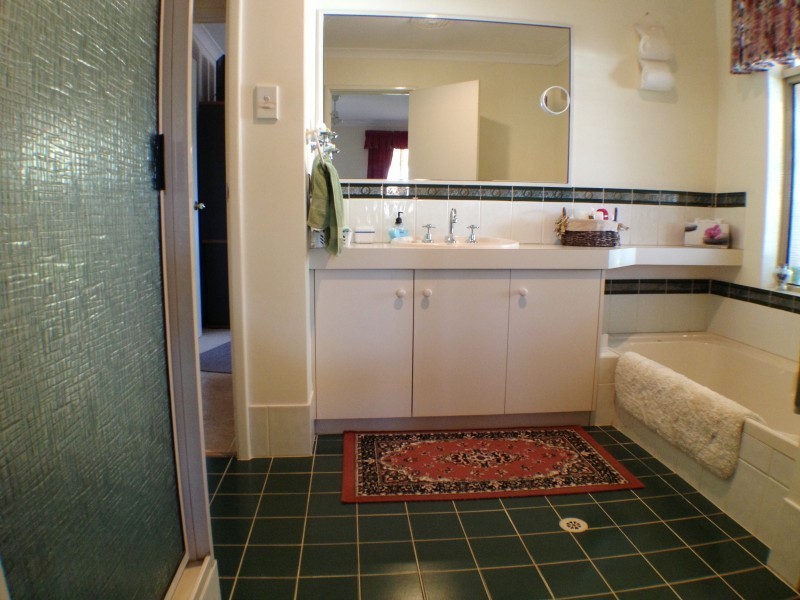 18 Shenton Street, East Bunbury WA 6230