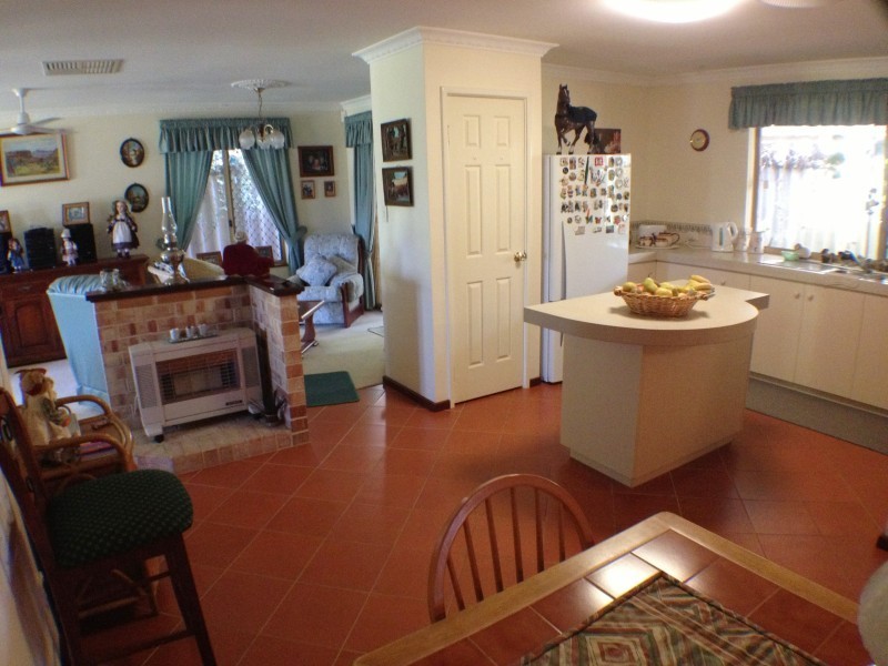 18 Shenton Street, East Bunbury WA 6230