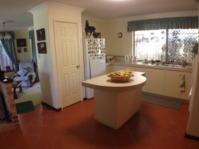 18 Shenton Street, East Bunbury WA 6230