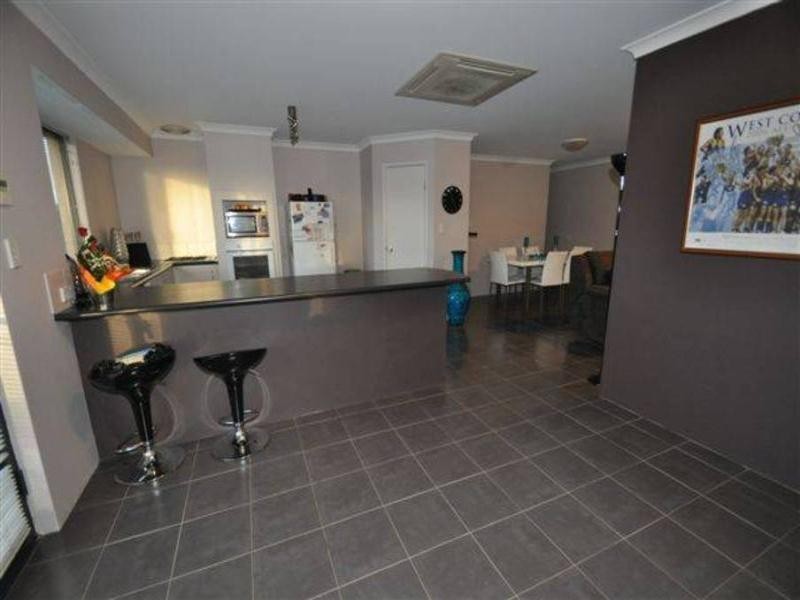 94 Hornibrook Road, Dalyellup WA 6230