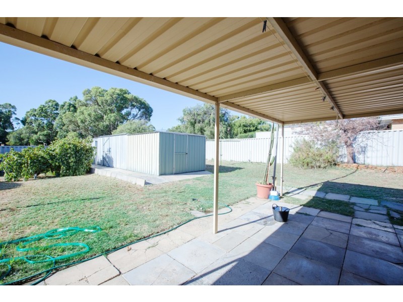6 Lockwood Crescent, Withers WA 6230