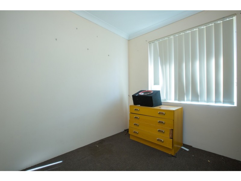 6 Lockwood Crescent, Withers WA 6230