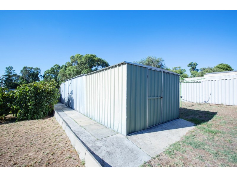 6 Lockwood Crescent, Withers WA 6230