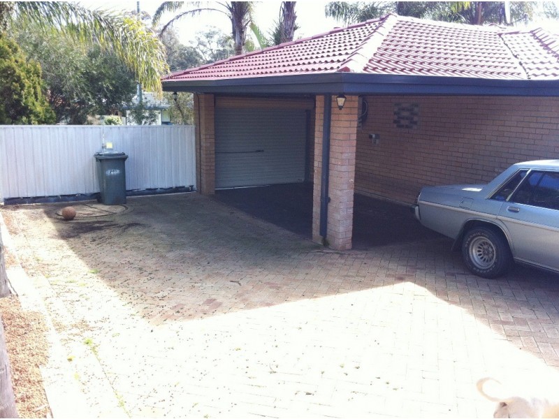 11 Wakefield Avenue, Withers WA 6230