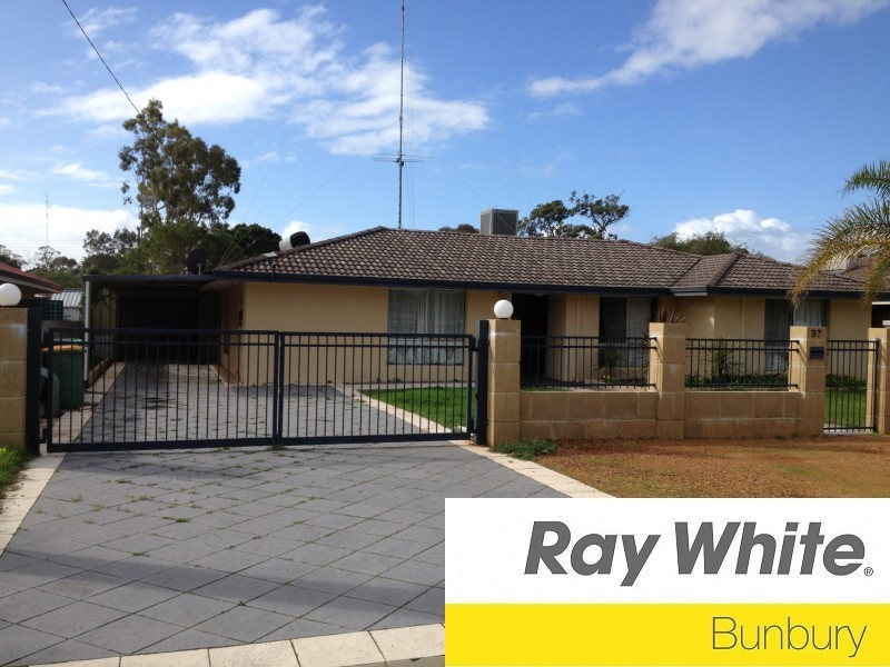 37 Murray Drive, Withers WA 6230