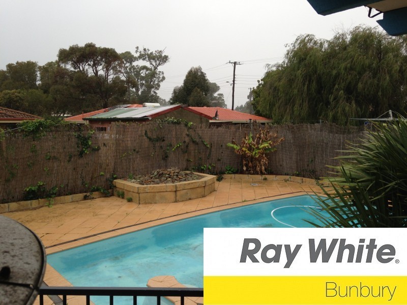 37 Murray Drive, Withers WA 6230