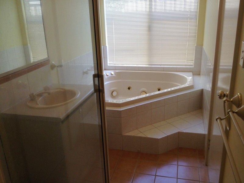 28 Bradford Loop, Eaton WA 6232