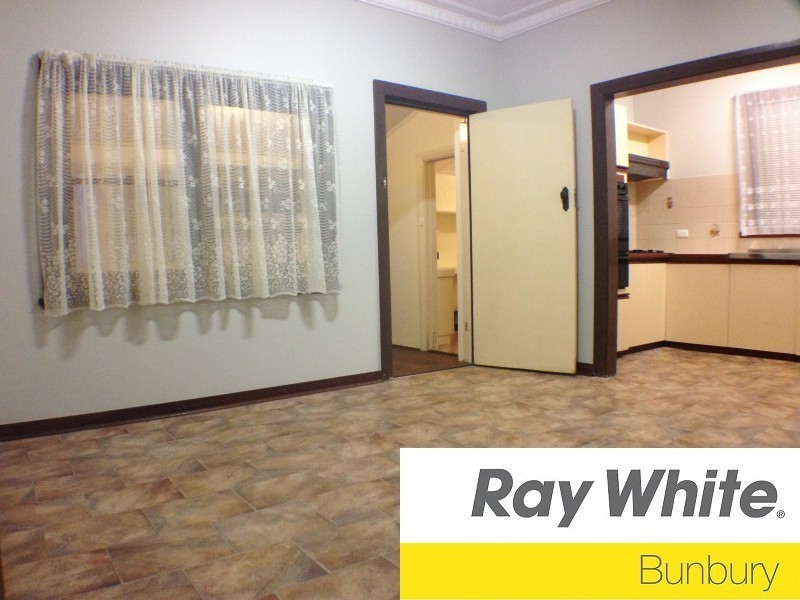 51 Gibbs Street, Carey Park WA 6230