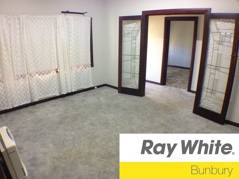 51 Gibbs Street, Carey Park WA 6230