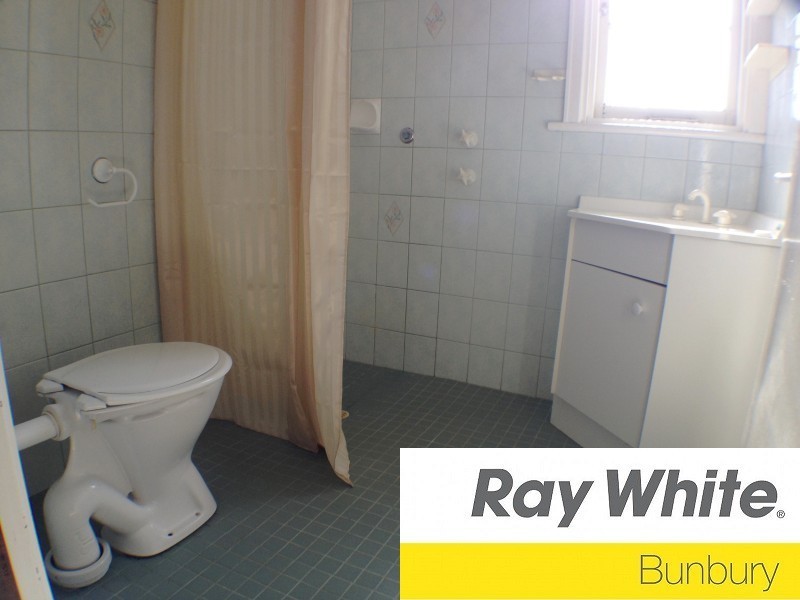 51 Gibbs Street, Carey Park WA 6230