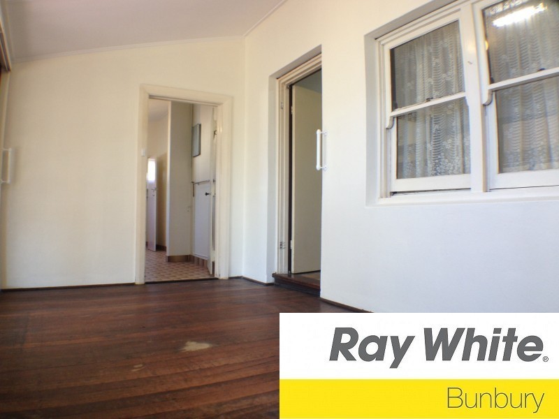 51 Gibbs Street, Carey Park WA 6230