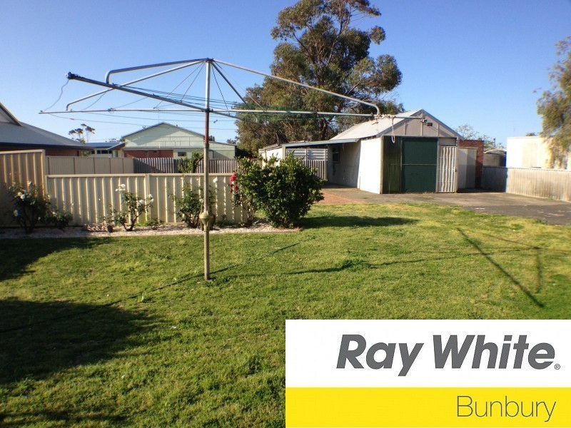 51 Gibbs Street, Carey Park WA 6230