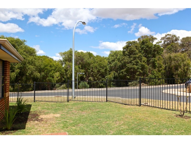 2 Romney Way, Eaton WA 6232