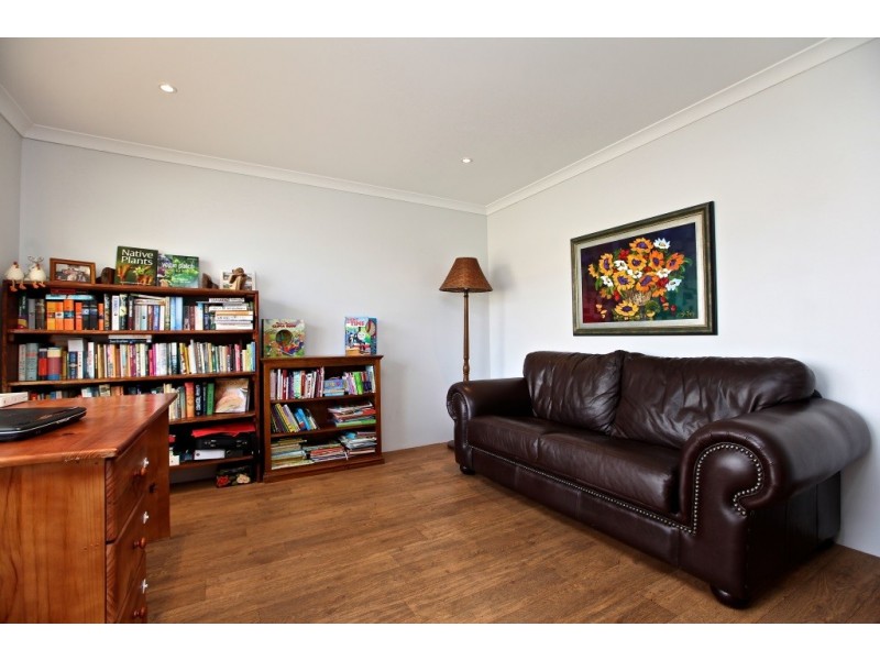 2 Romney Way, Eaton WA 6232