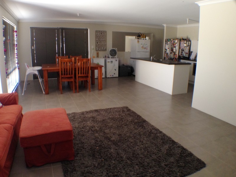 63 Paragon Loop, Dalyellup WA 6230