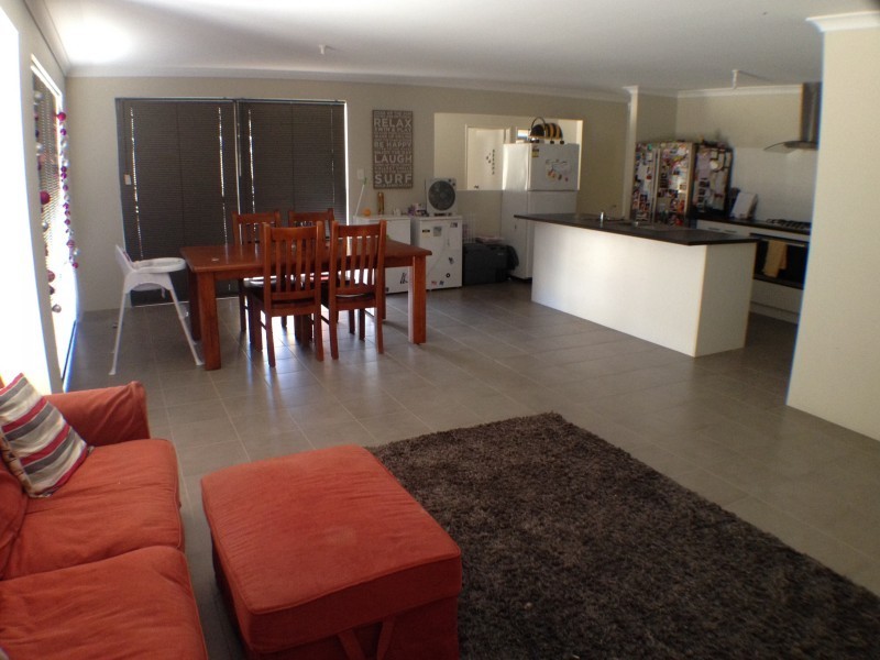 63 Paragon Loop, Dalyellup WA 6230