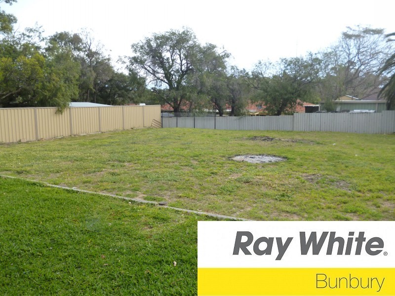 46 Jacaranda Crescent, Withers WA 6230