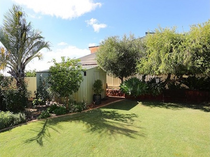 5 Lucretia Street, Eaton WA 6232