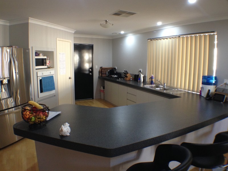 117 Leschenault Parade, Australind WA 6233