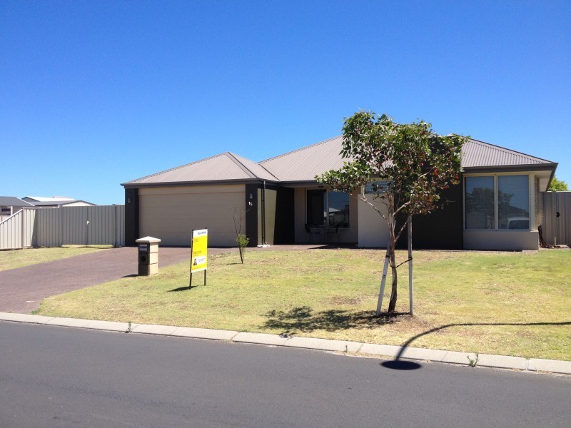 15 Zircon Way, Australind WA 6233
