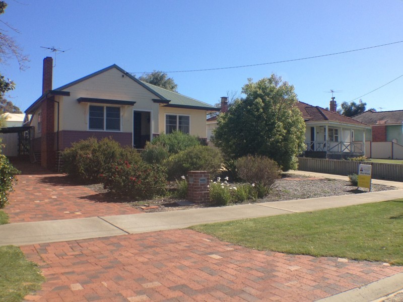 14 Mitchell Crescent, Carey Park WA 6230